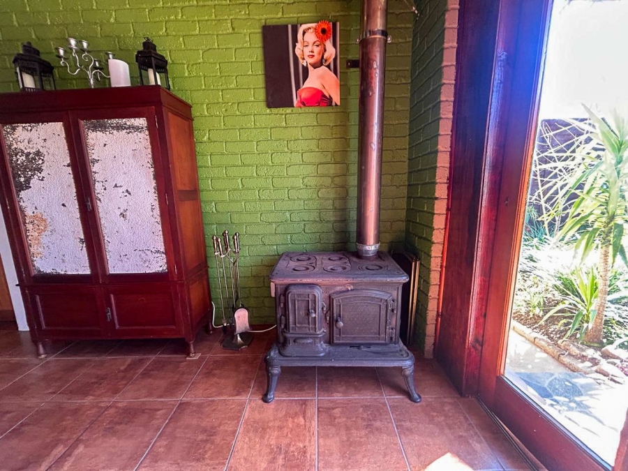 6 Bedroom Property for Sale in Parys Free State